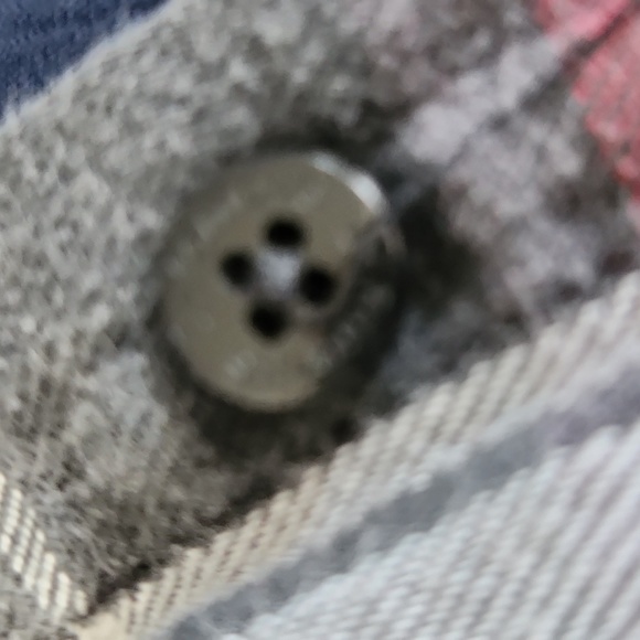 Infamous button up - Picture 7 of 8